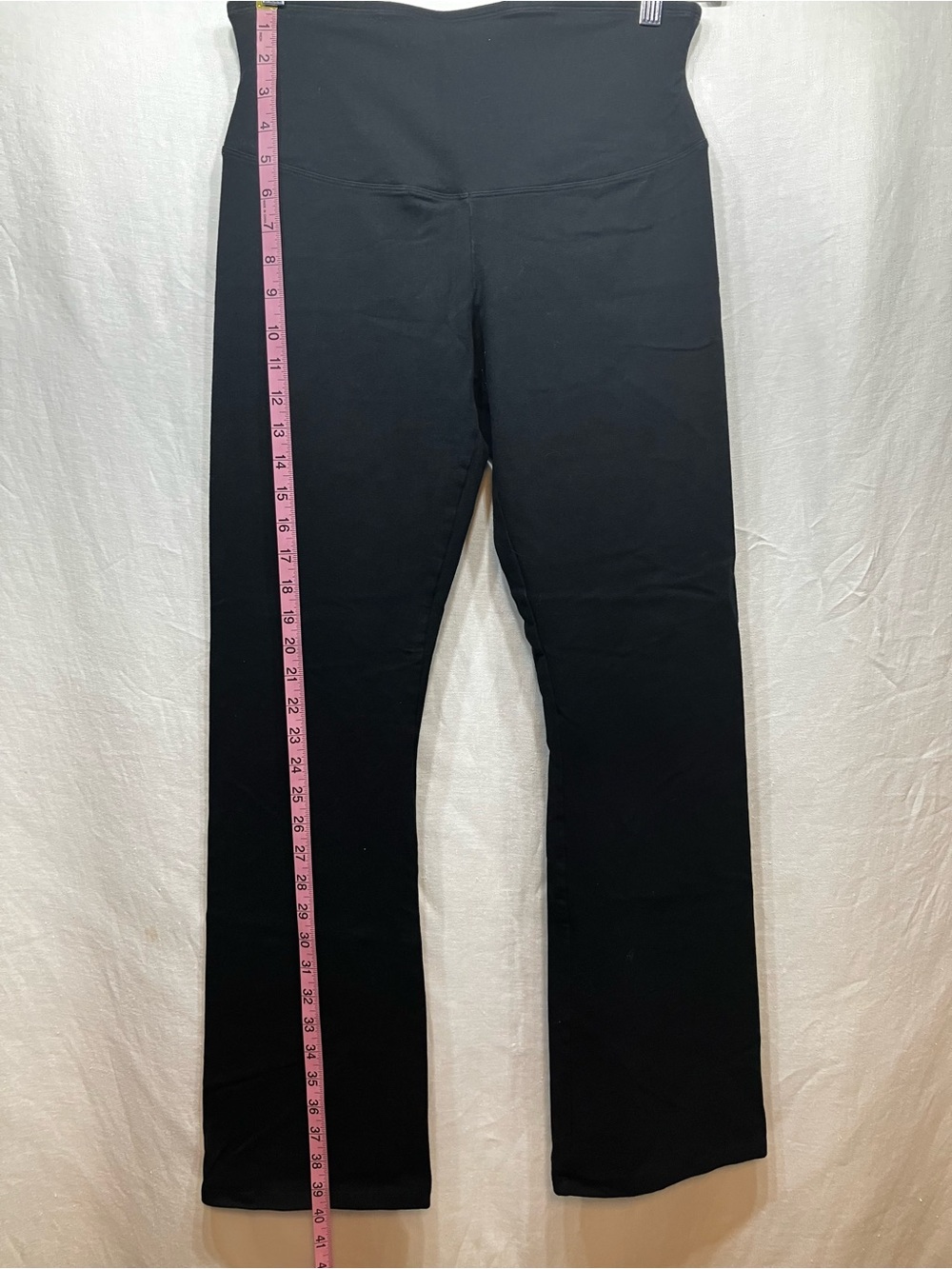 Yummie Black Leggings — Comfortable Everyday Stretch Large